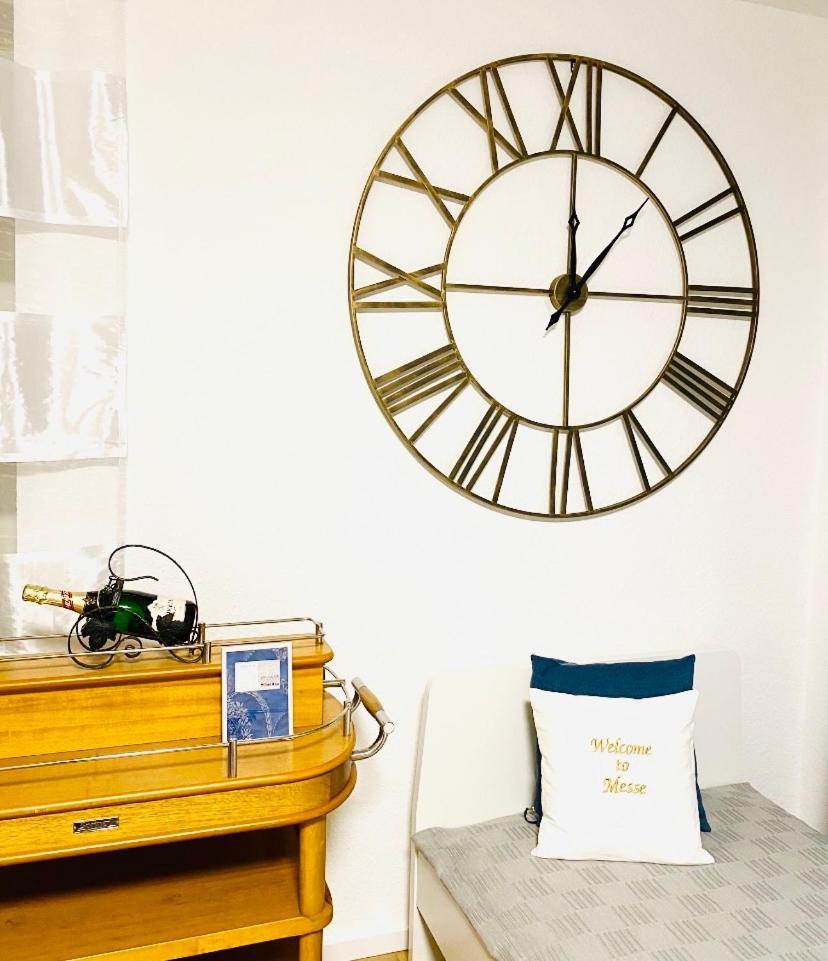 Welcome To Messe!-Two-Bedroom Apartment&Balcony Hannover Exteriör bild